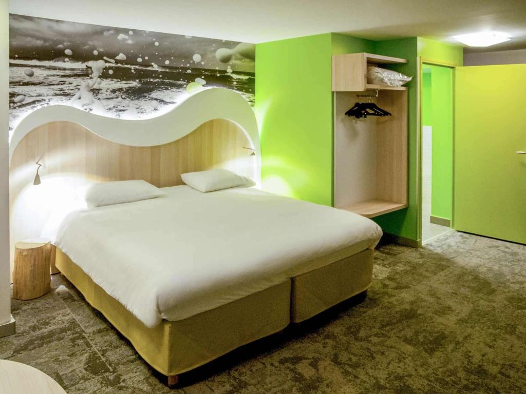 Ibis Style